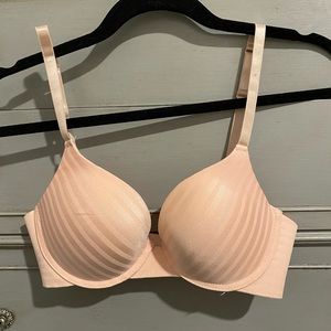 Marilyn Monroe bra 34C new without tag